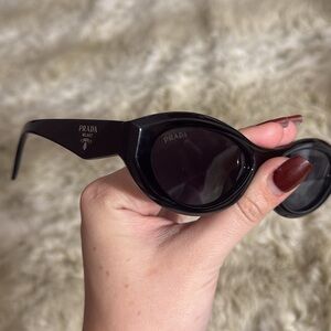 Women's Black Sunglasses